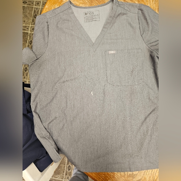 Figs Scrub Set In Gray WOMENS XL/P - Picture 2 of 9